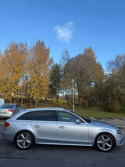 Audi A4 2010 photo 3