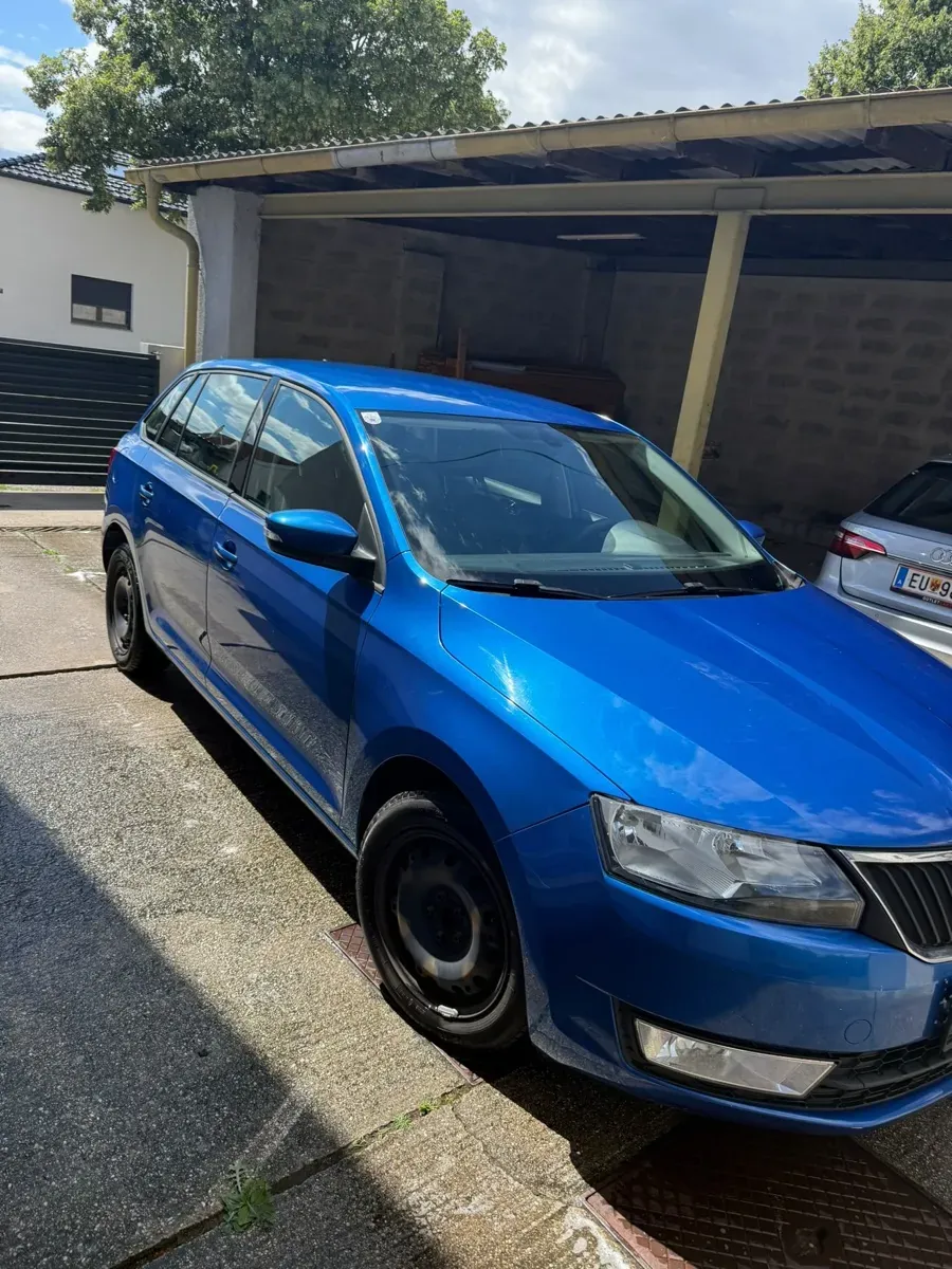 Skoda Rapid 2017 photo 2