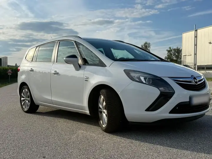 Opel Zafira Tourer