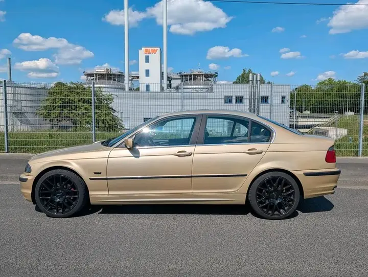 BMW 320 I