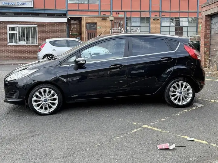 Ford Fiesta 2015 photo 4