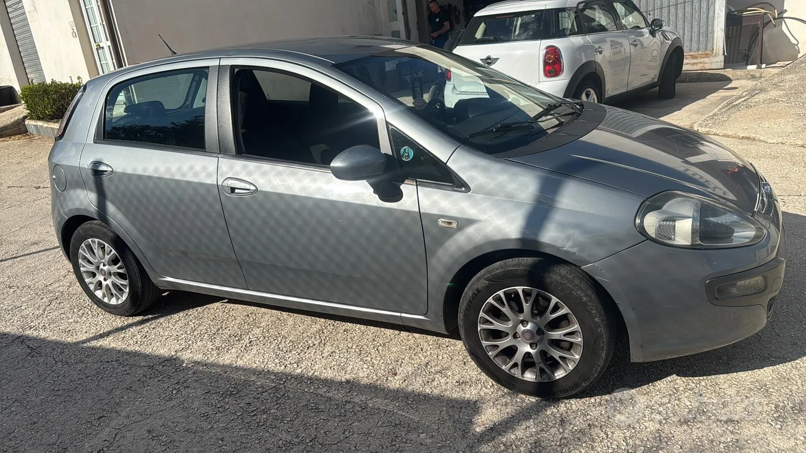 Fiat Punto Evo 2011 photo 3