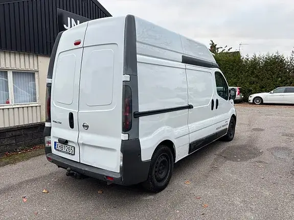 Nissan Primastar 2005 photo 3