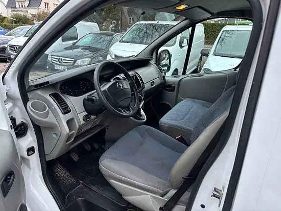 Nissan Primastar 2005 photo 5