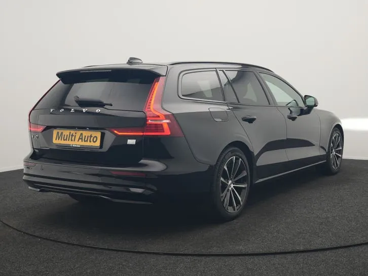 Volvo V60 2023 photo 3