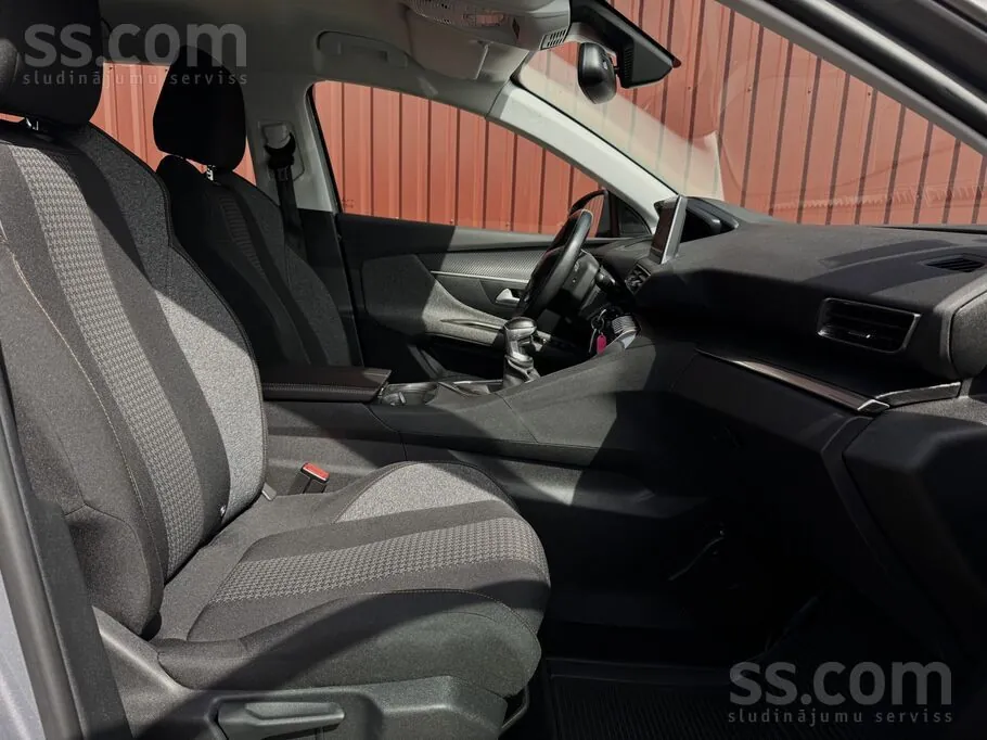 Peugeot 3008 2018 photo 5