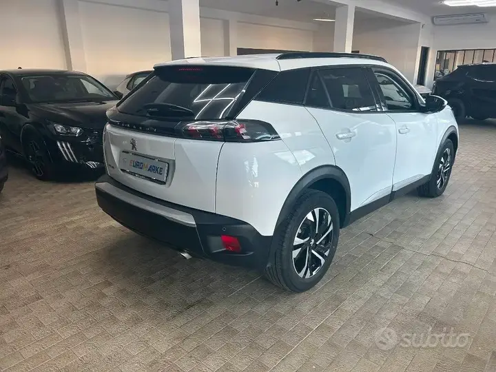Peugeot 2008 2021 photo 4