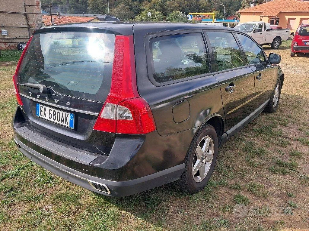 Volvo V70 2009 photo 3