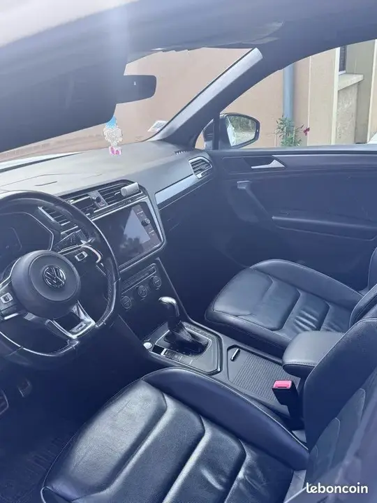 Volkswagen Tiguan 2019 photo 2