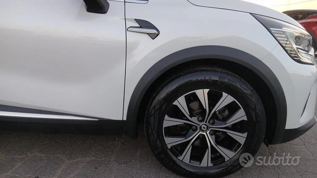 Renault Captur 2023 photo 5