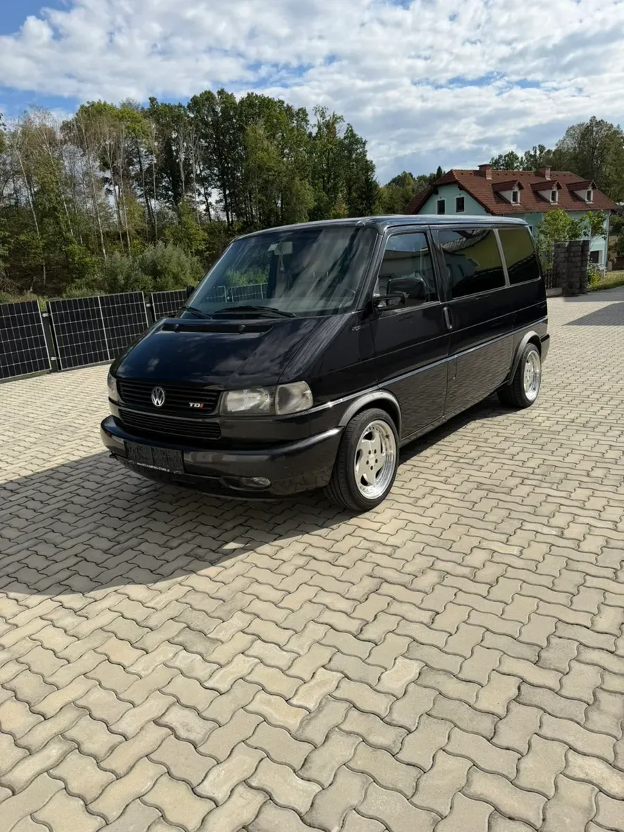 Volkswagen Caravelle