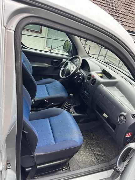 Peugeot Partner 2003 photo 4