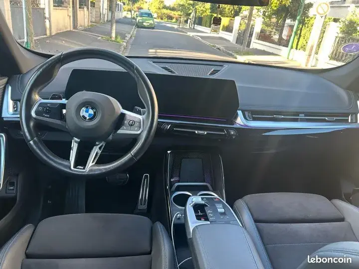 BMW X1 2023 photo 3