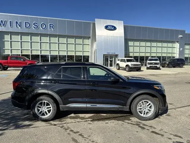 Ford Explorer 2025 photo 5