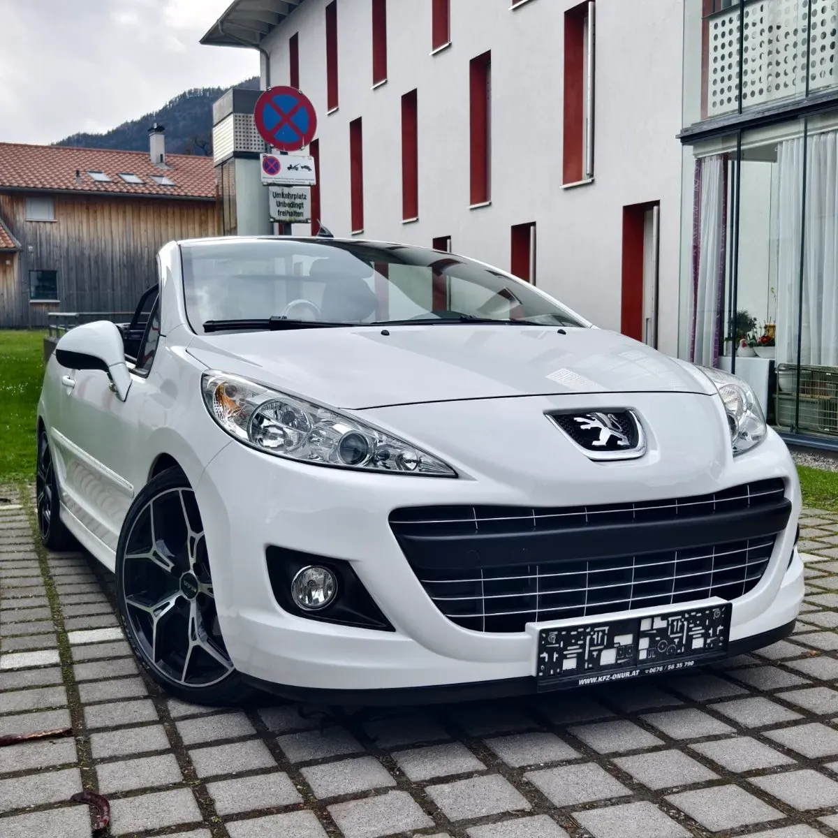 Peugeot 207 2011 photo 3