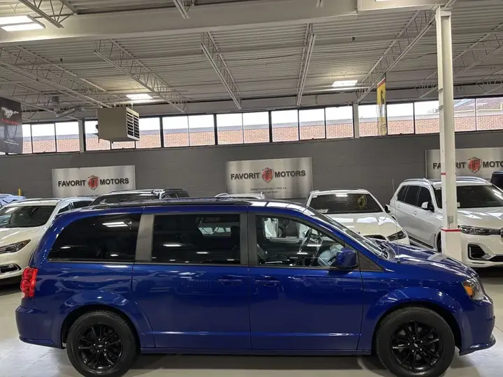 Dodge Grand Caravan 2019 photo 3
