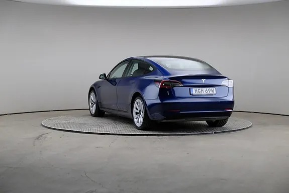 Tesla Model 3 2021 photo 2