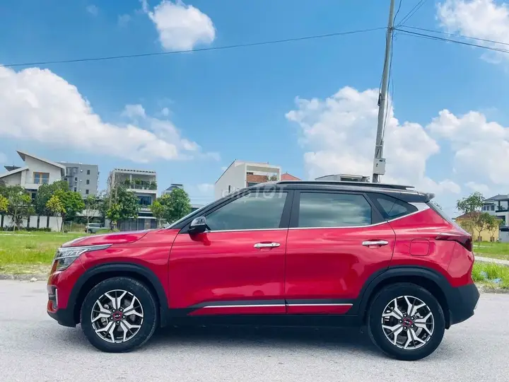 Kia Seltos 2023 photo 2