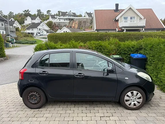 Toyota Yaris 2007 photo 3