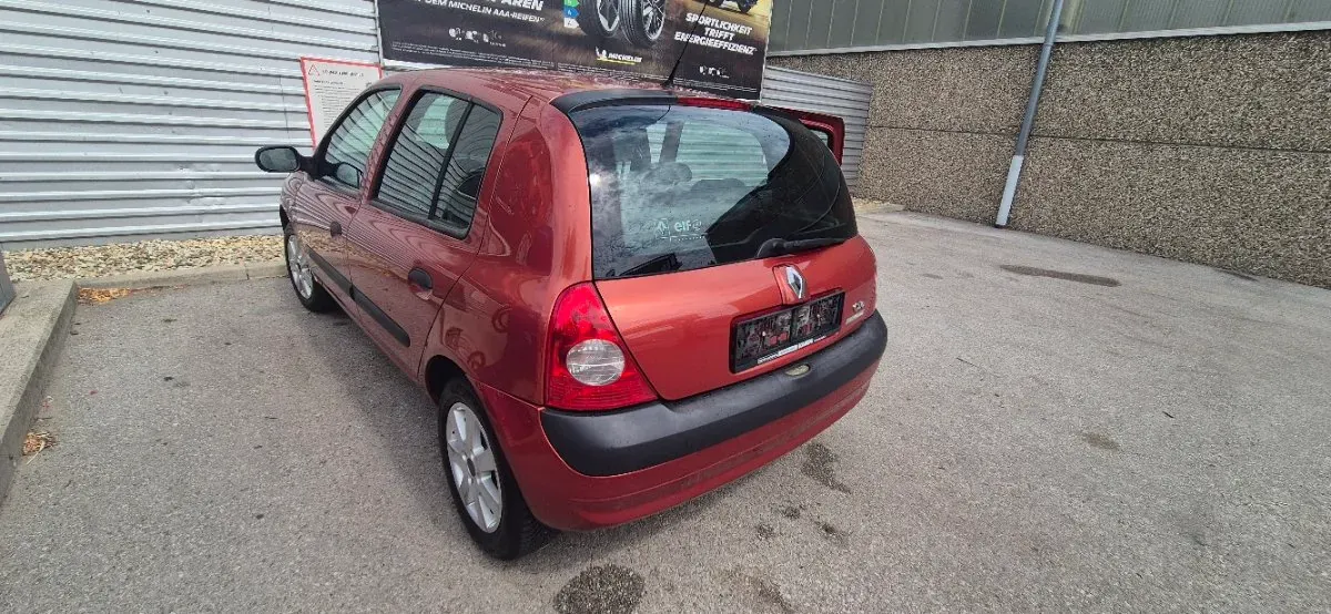 Renault Clio 2005 photo 3