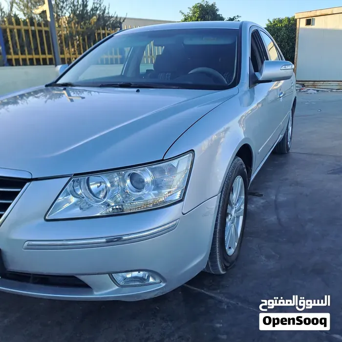 Hyundai Sonata 2009 photo 2
