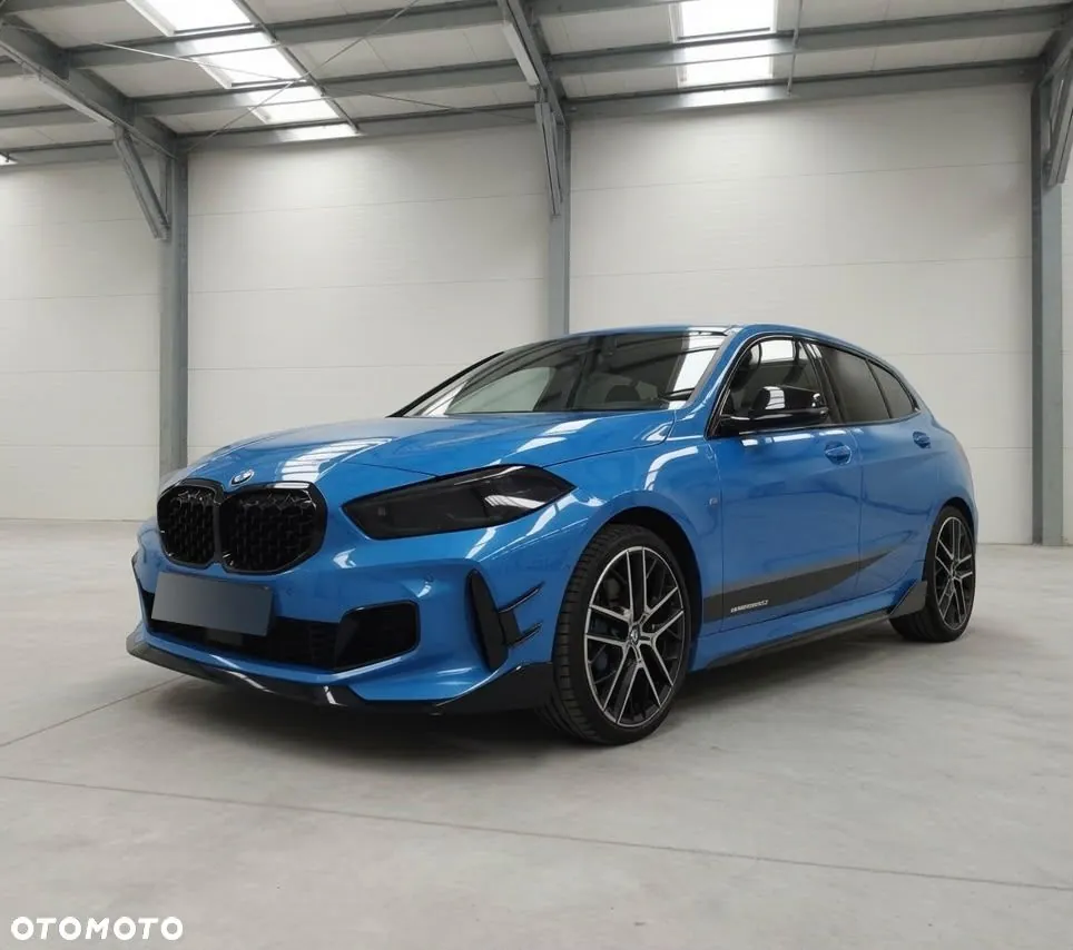 BMW 1M 2021 photo 2