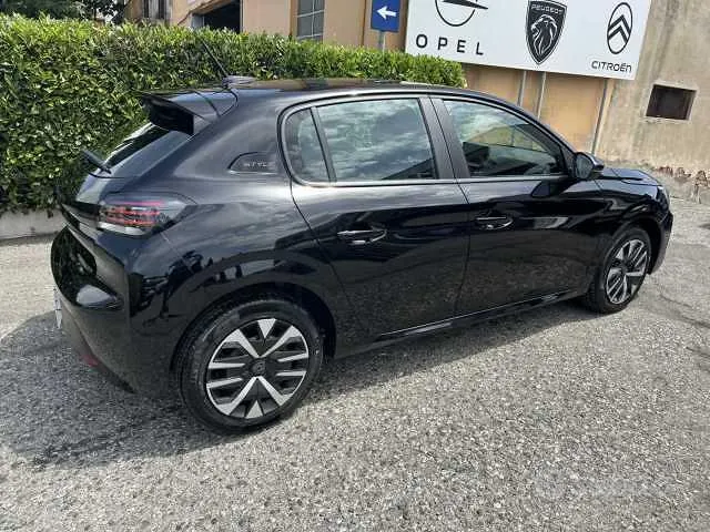 Peugeot 208 2026 photo 5