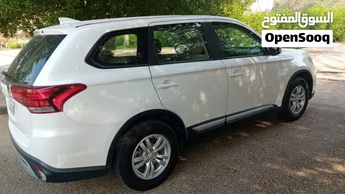 Mitsubishi Outlander 2019 photo 4
