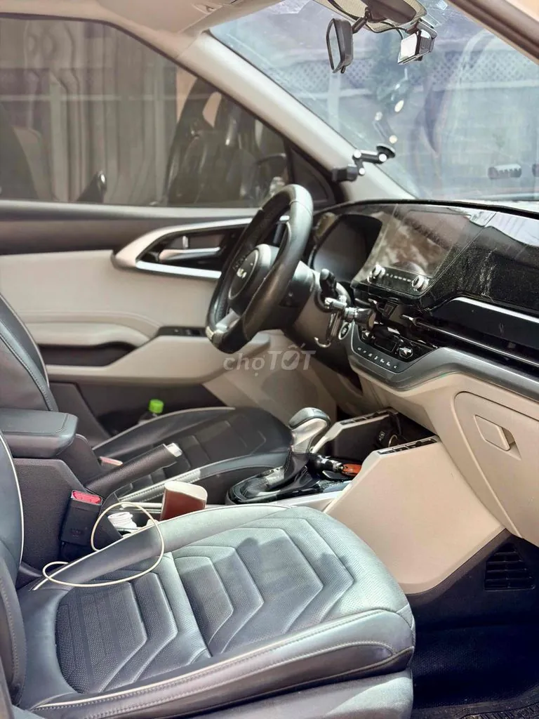 Kia Carens 2024 photo 4