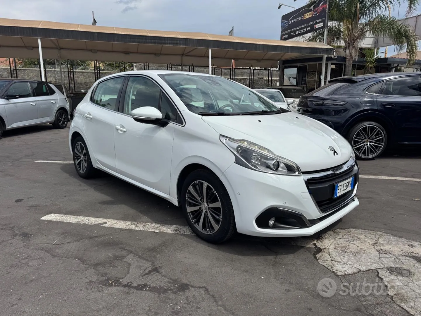 Peugeot 208 2015 photo 2