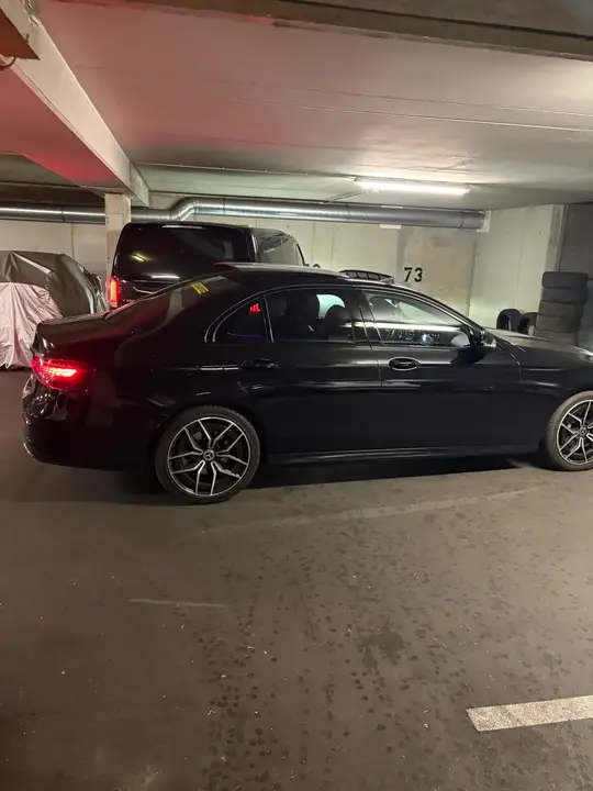 Mercedes-Benz E-Class 2022 photo 2