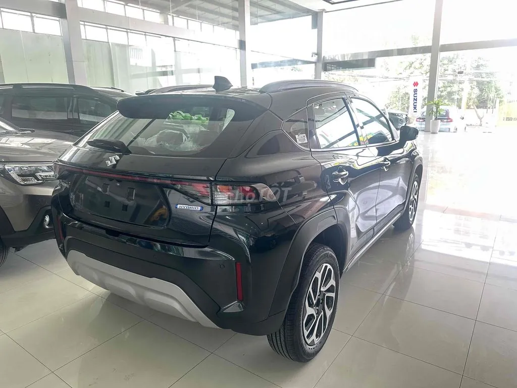 Suzuki Fronx 2025 photo 4