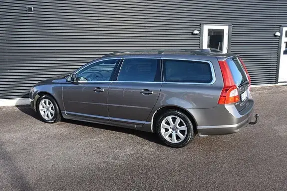 Volvo V70 2011 photo 5