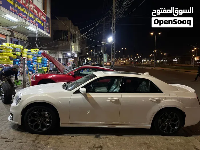 Chrysler 300 2017 photo 2