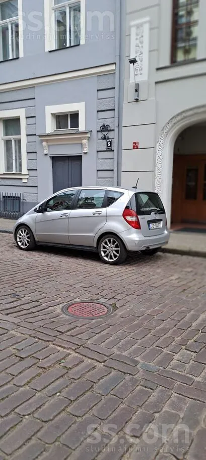 Mercedes-Benz A160 2011 photo 2