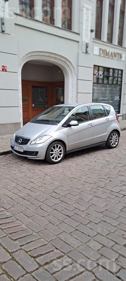 Mercedes-Benz A160