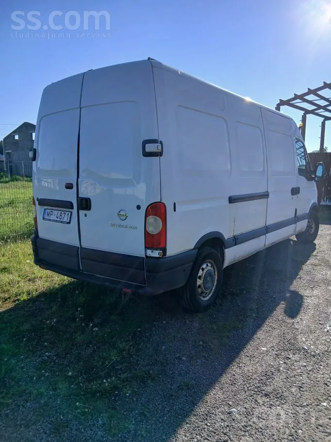 Nissan Interstar 2012 photo 4