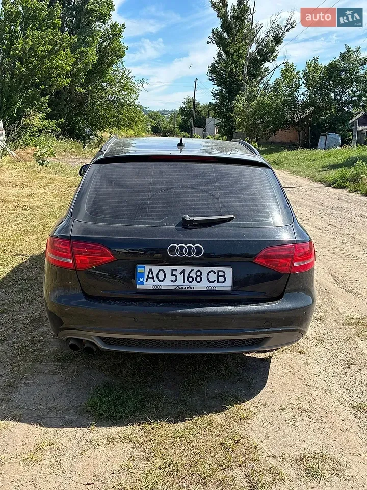 Audi A4 2009 photo 3