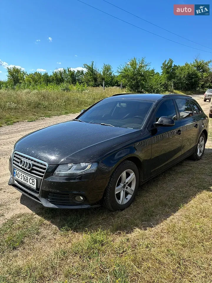 Audi A4 2009 photo 2