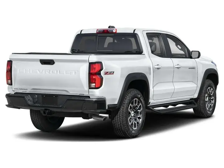 Chevrolet Colorado 2026 photo 2