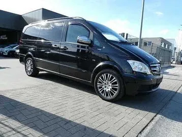 Mercedes-Benz Viano 2012 photo 2
