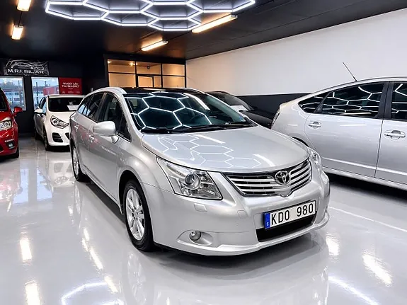 Toyota Avensis 2010 photo 3