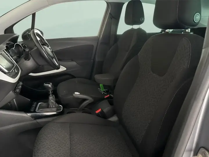 Vauxhall Crossland 2021 photo 4