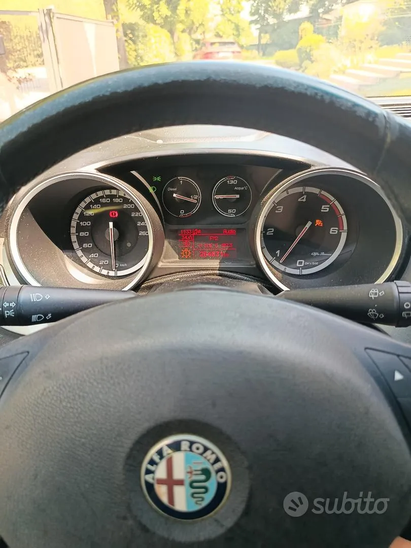 Alfa Romeo Giulietta 2015 photo 5