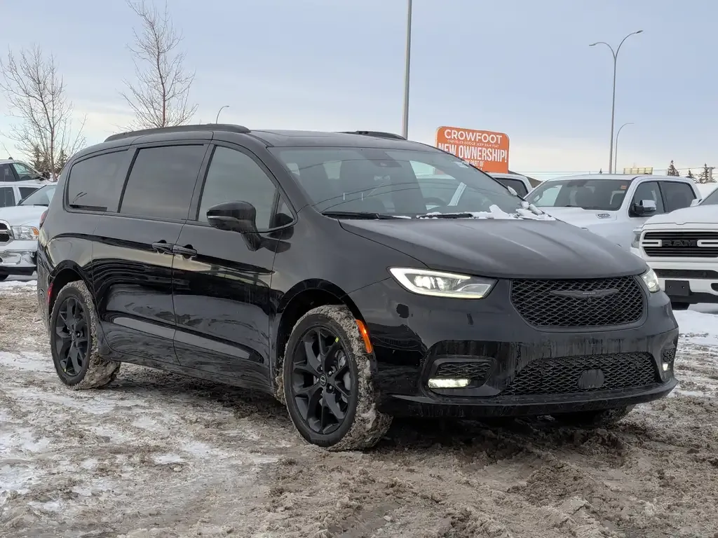 Chrysler Pacifica 2026 photo 2