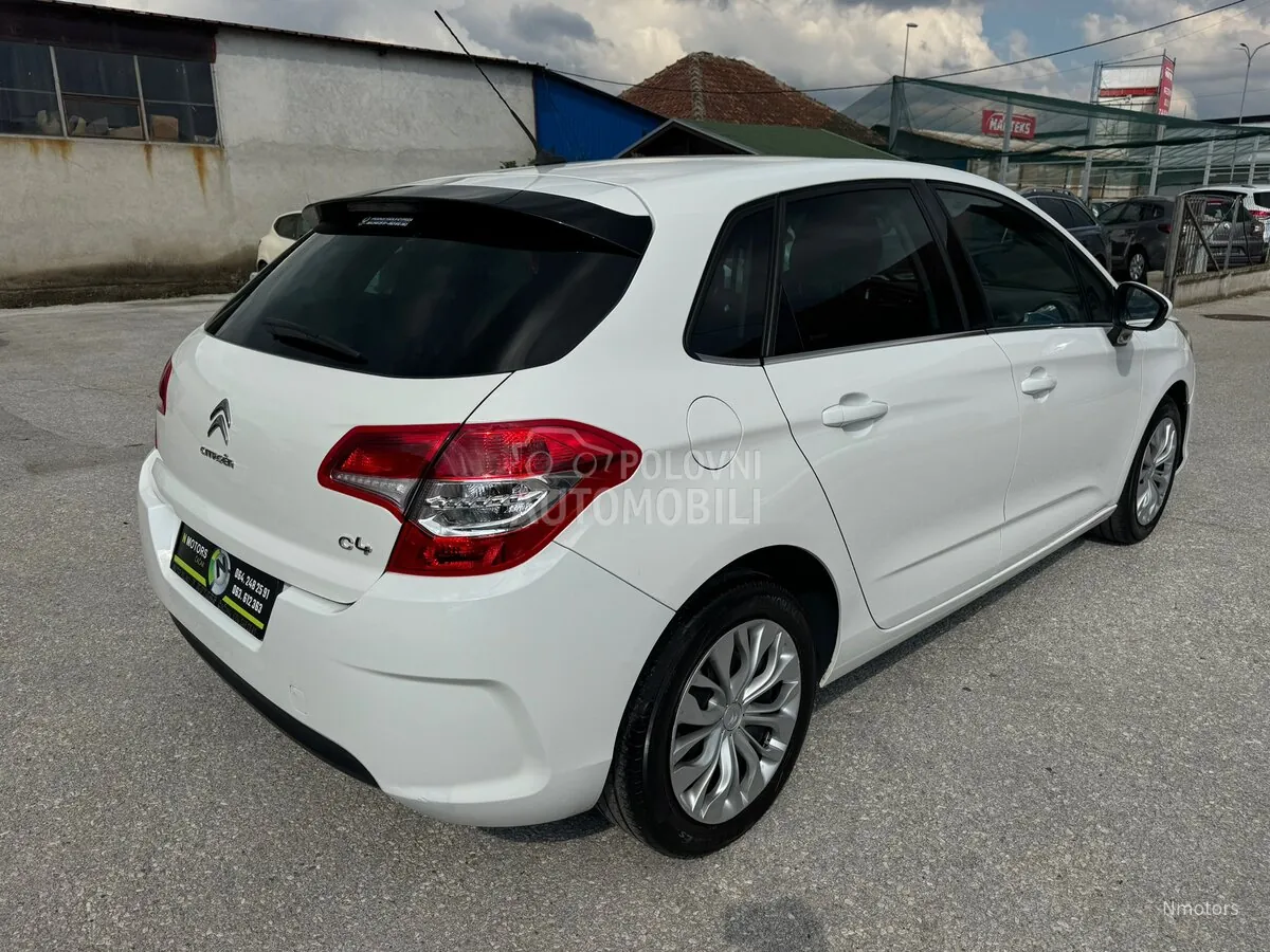 Citroen C4 2011 photo 3
