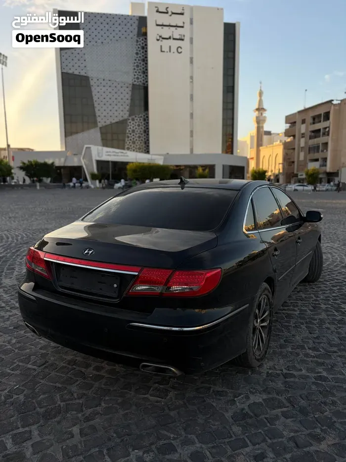 Hyundai Azera 2010 photo 2
