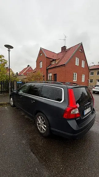Volvo V70 2012 photo 4