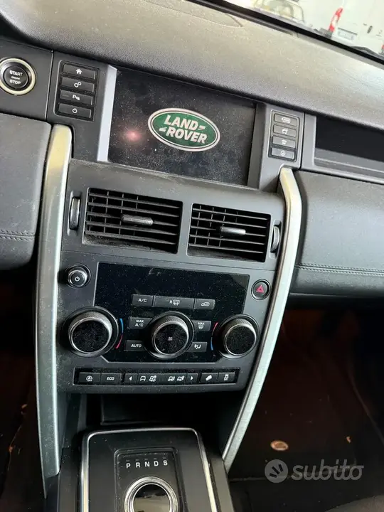 Land Rover Discovery Sport 2019 photo 3