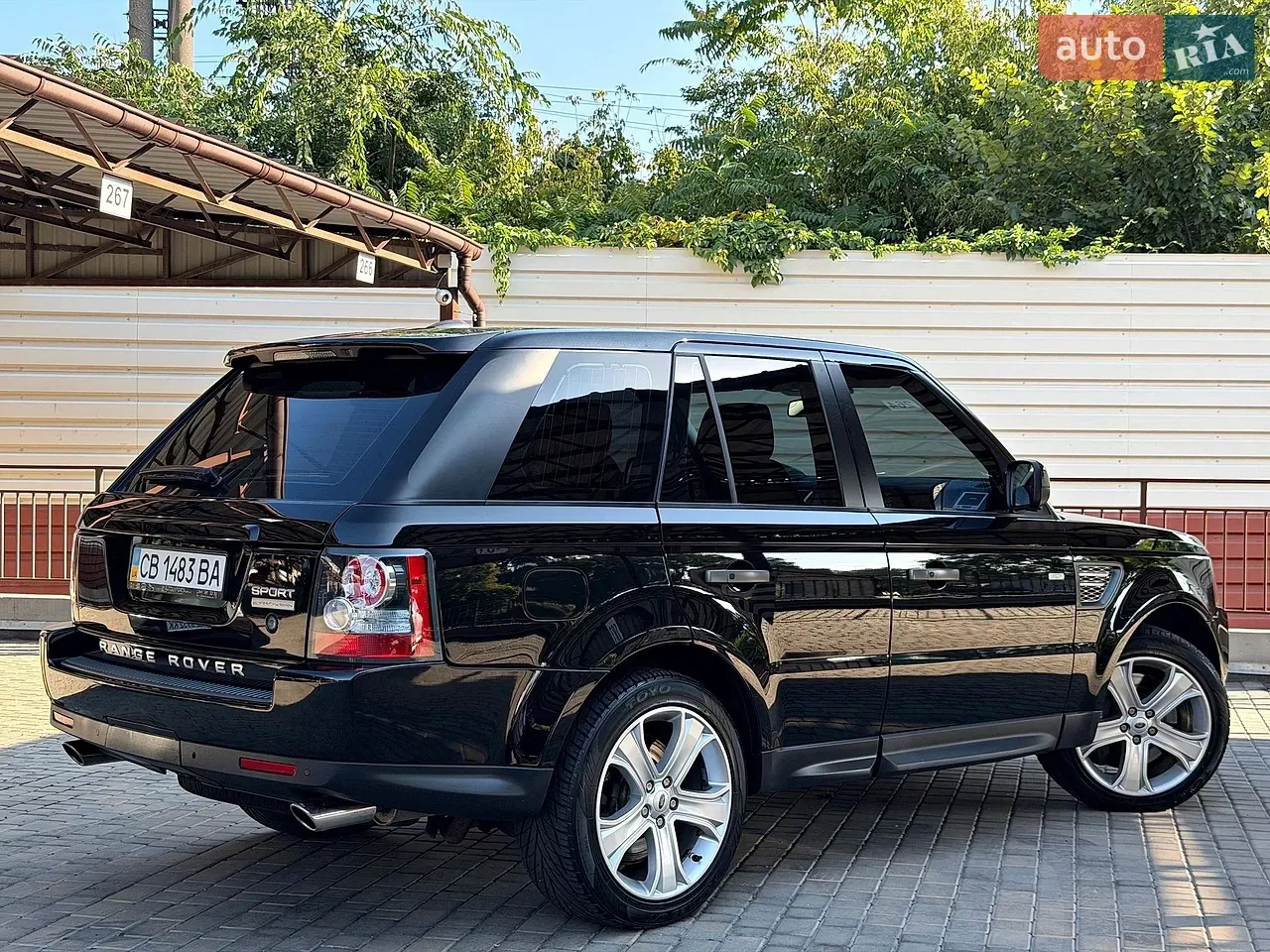 Land Rover Range Rover Sport 2011 photo 4